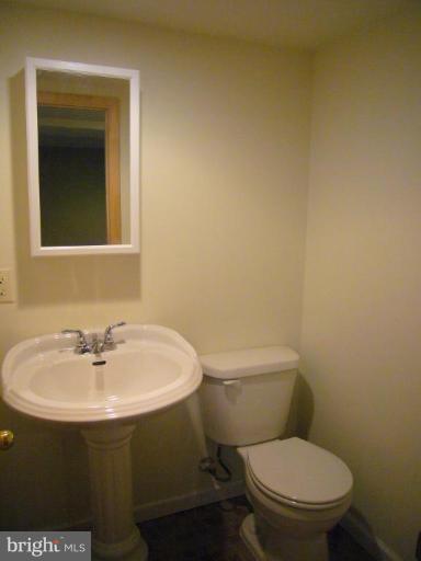 185 West Meadow Road Brooklyn, MD 21225 - Photo 4 of 9 Half Bath 1