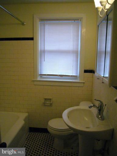 185 West Meadow Road Brooklyn, MD 21225 - Photo 5 of 9 Bath #1