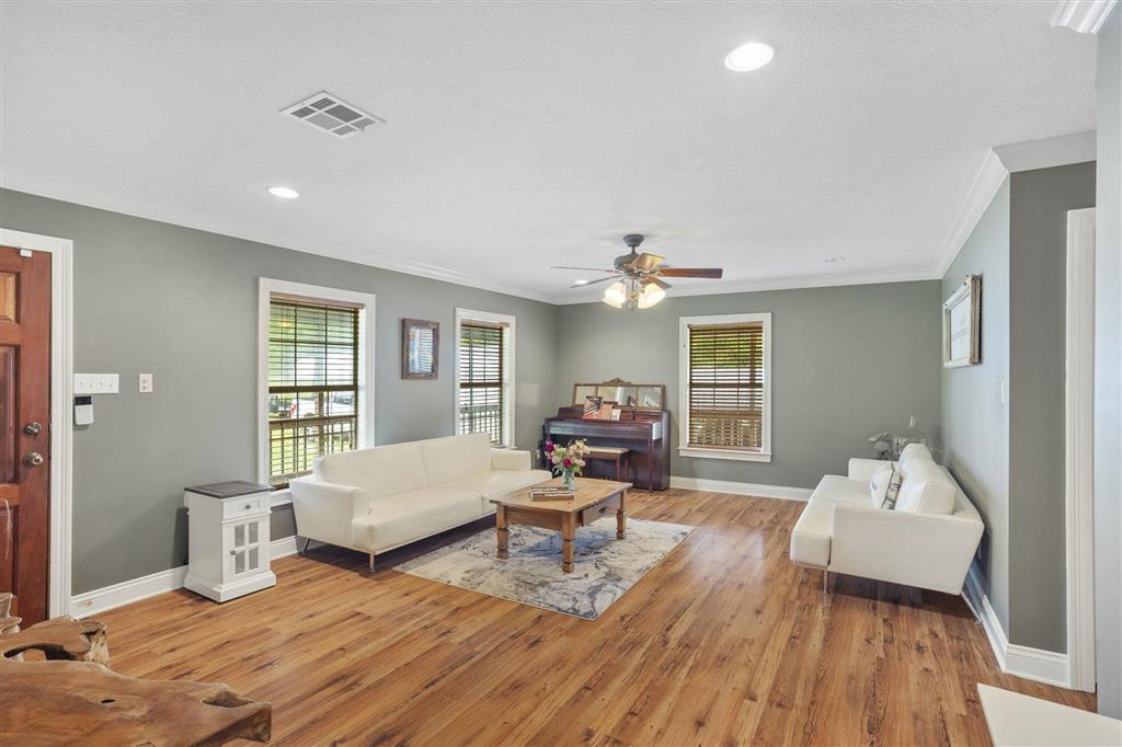 296 H L Road Kinder, LA 70648 - Photo 2 of 16