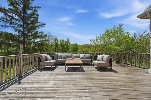 $2,700,000 | 1201 Plum Tree Road, Barrington, IL 60010