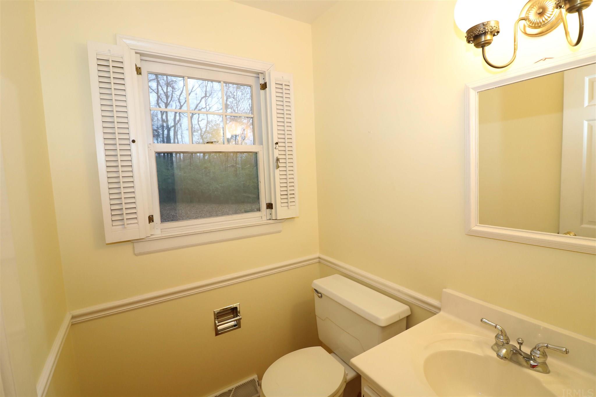 17355 Farmington Square Road Granger, IN 46530 - Photo 16 of 35 Gallery Image 16