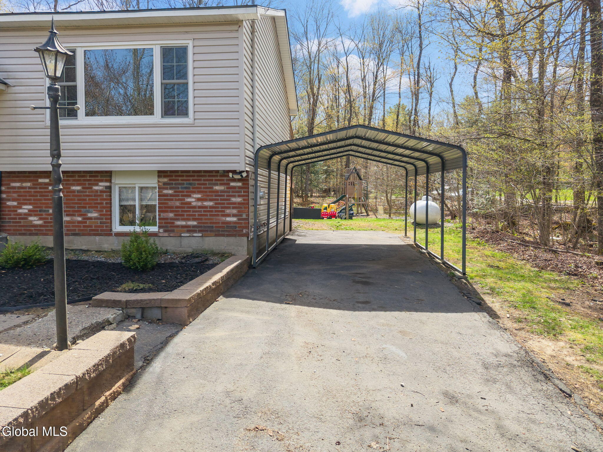 521 North Creek Road Greenfield, NY 12833 - Photo 3 of 34 3-521NCreekRd_03