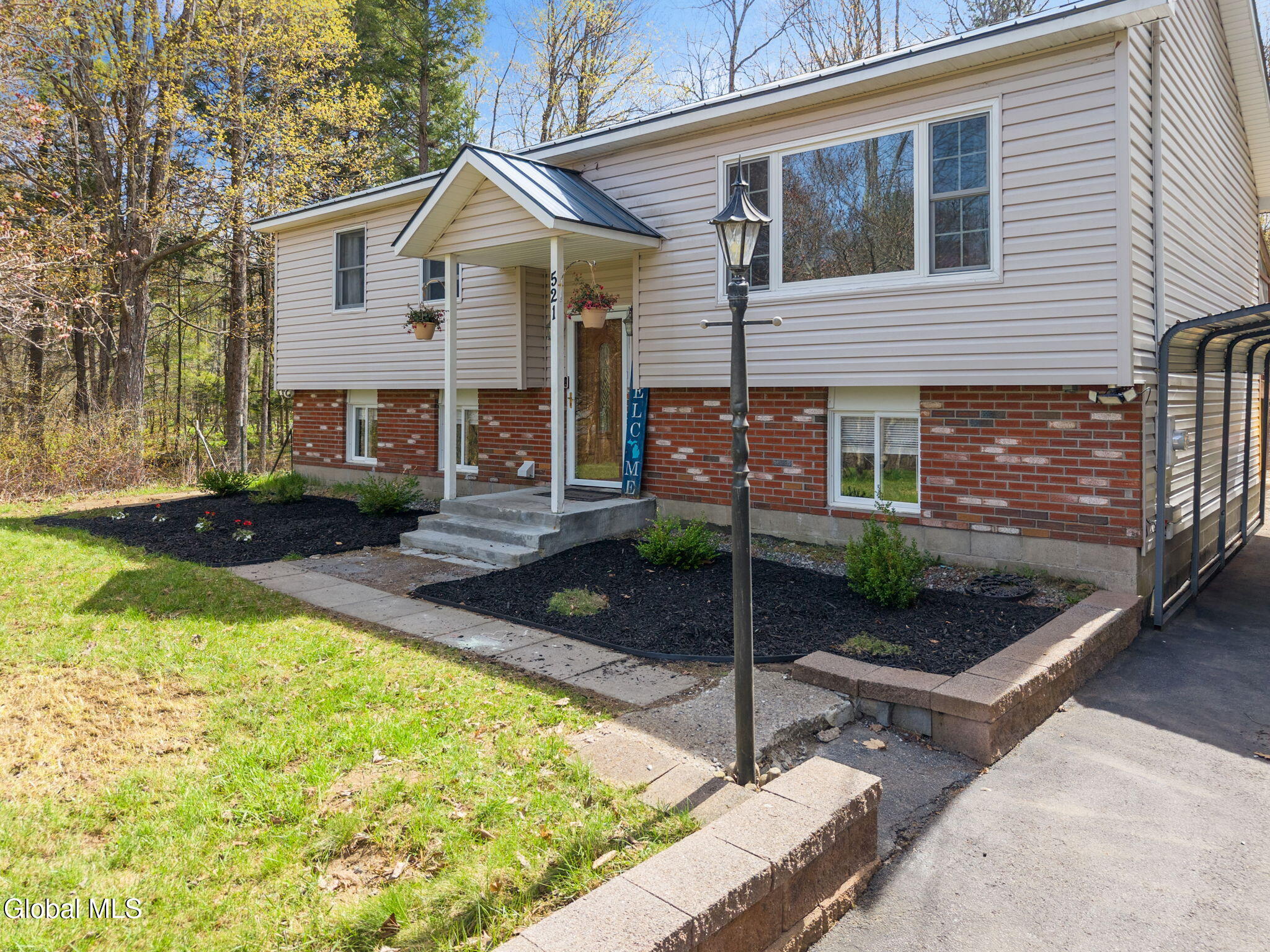 521 North Creek Road Greenfield, NY 12833 - Photo 4 of 34 4-521NCreekRd_04