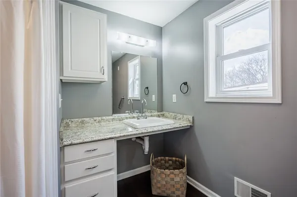 $199,900 | 275 Ogden Center Road, Ogden, NY 14559
