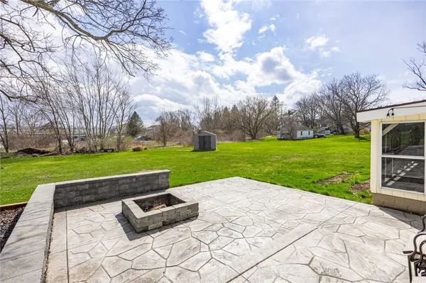 $199,900 | 275 Ogden Center Road, Ogden, NY 14559