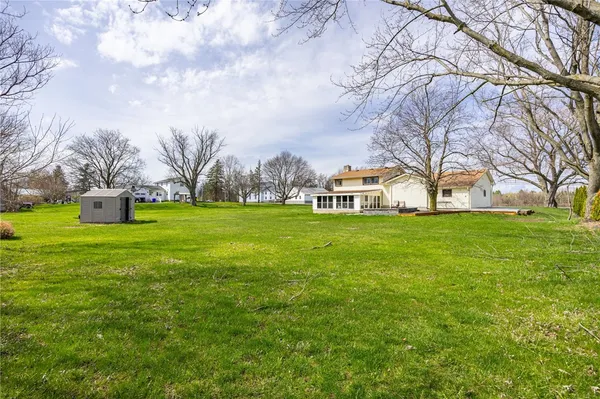 $199,900 | 275 Ogden Center Road, Ogden, NY 14559