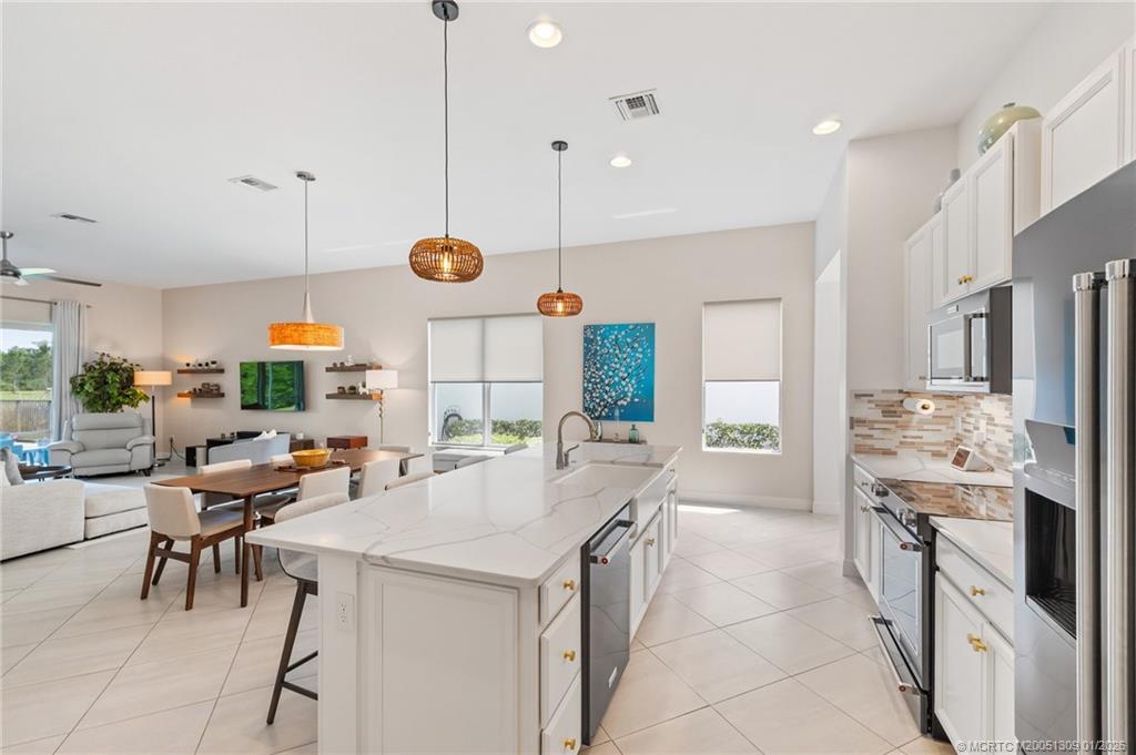 4713 Southwest Briarwood Court Stuart, FL 34997 - Photo 15 of 57