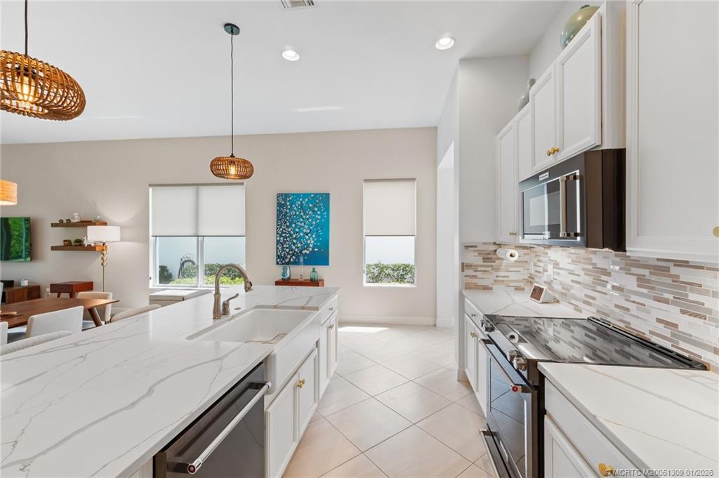 4713 Southwest Briarwood Court Stuart, FL 34997 - Photo 16 of 57