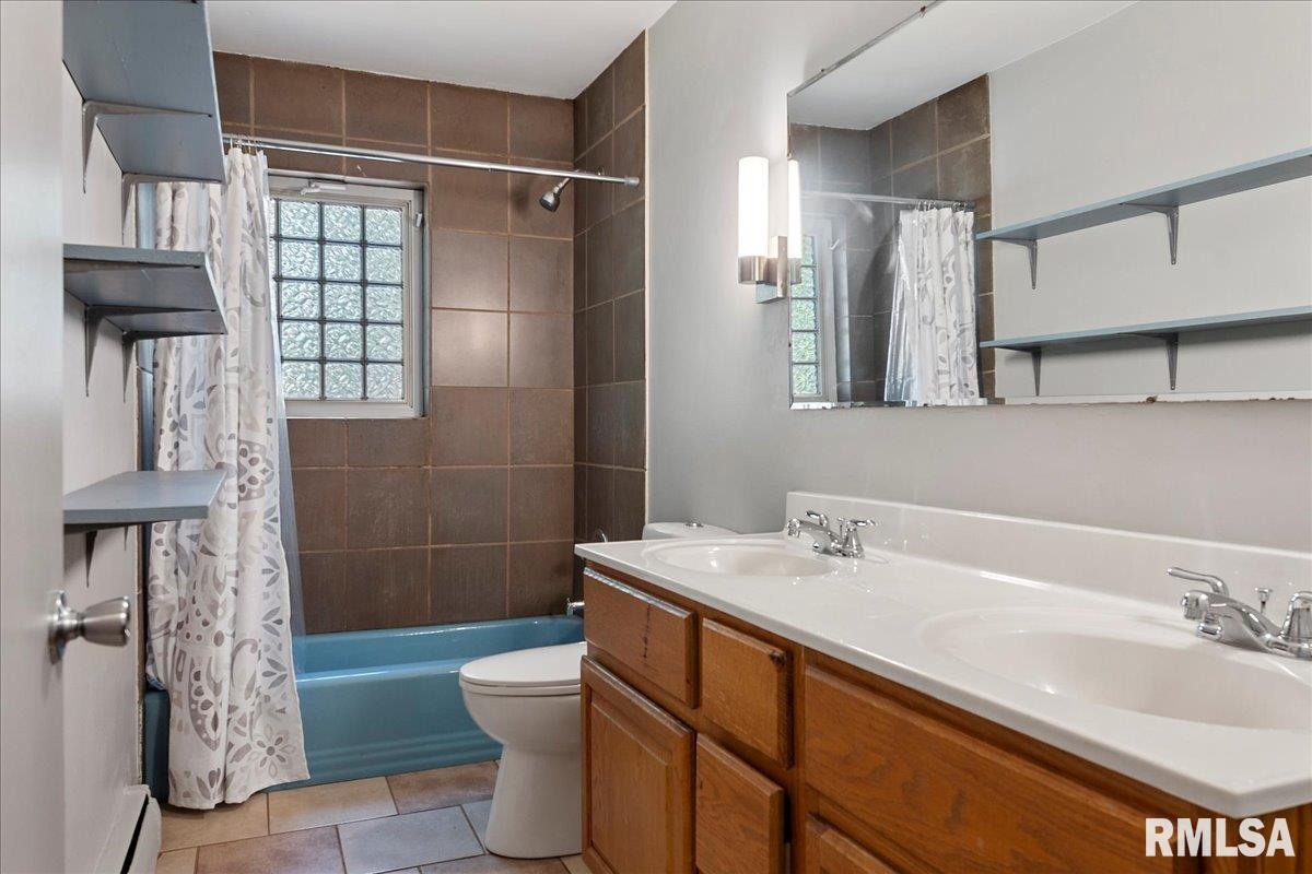 2915 East Elliott Avenue Springfield, IL 62702 - Photo 17 of 43