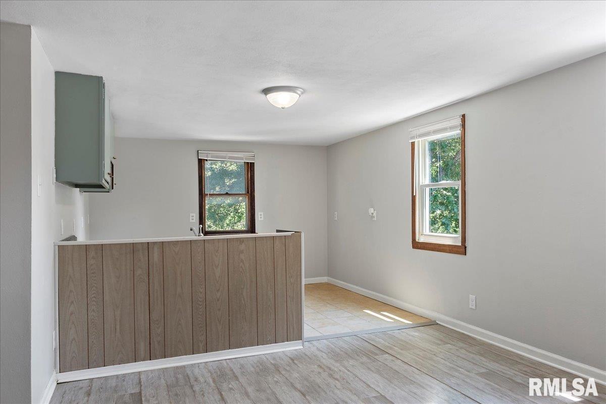 2915 East Elliott Avenue Springfield, IL 62702 - Photo 19 of 43