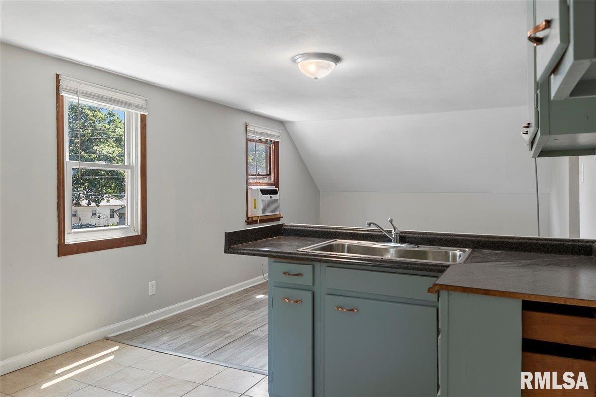 2915 East Elliott Avenue Springfield, IL 62702 - Photo 22 of 43