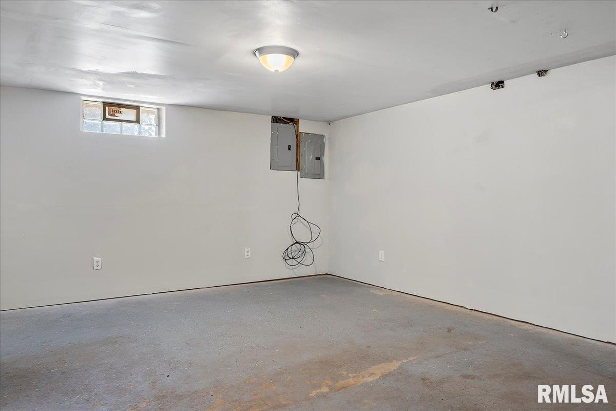 2915 East Elliott Avenue Springfield, IL 62702 - Photo 36 of 43