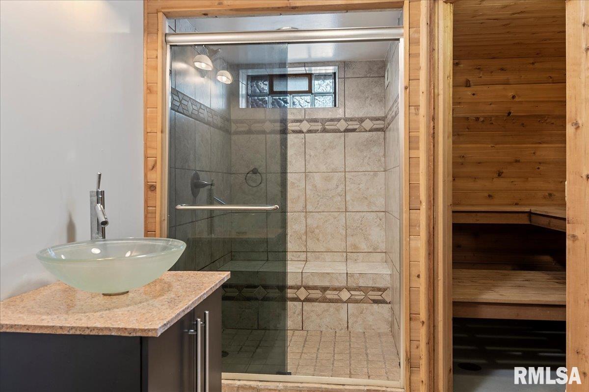 2915 East Elliott Avenue Springfield, IL 62702 - Photo 38 of 43