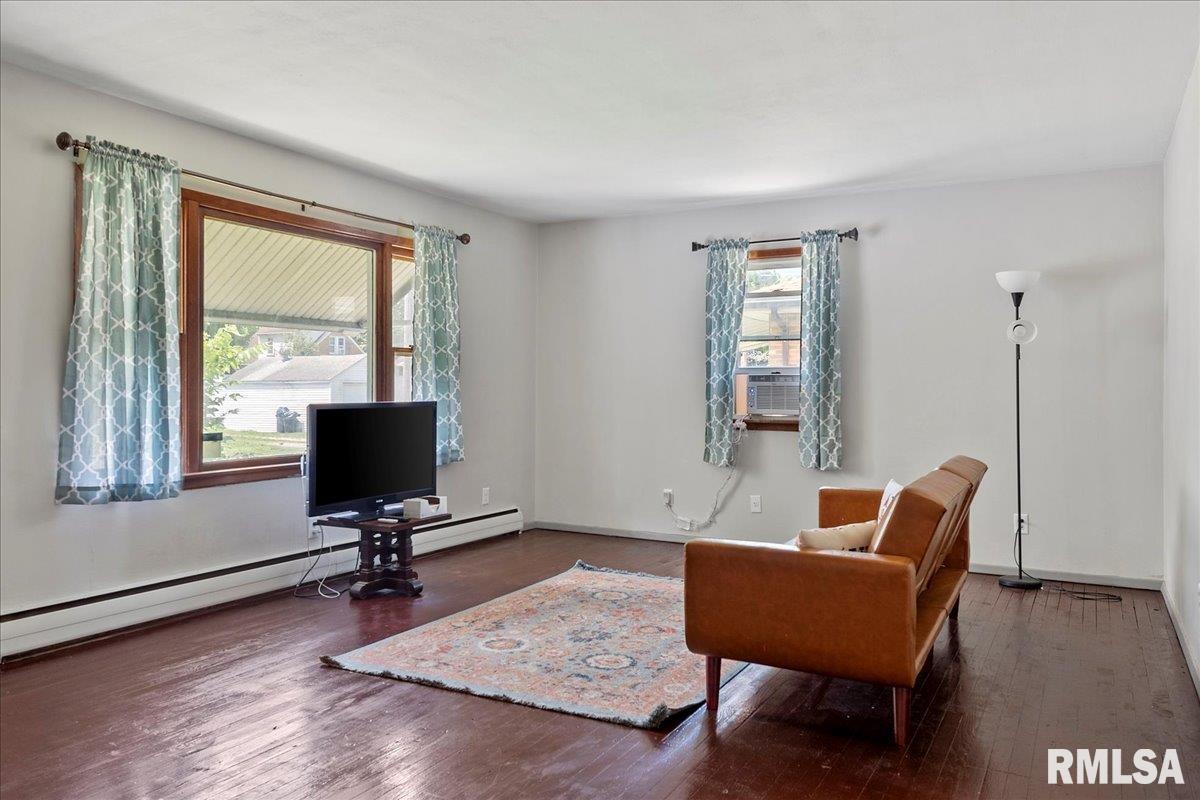 2915 East Elliott Avenue Springfield, IL 62702 - Photo 6 of 43