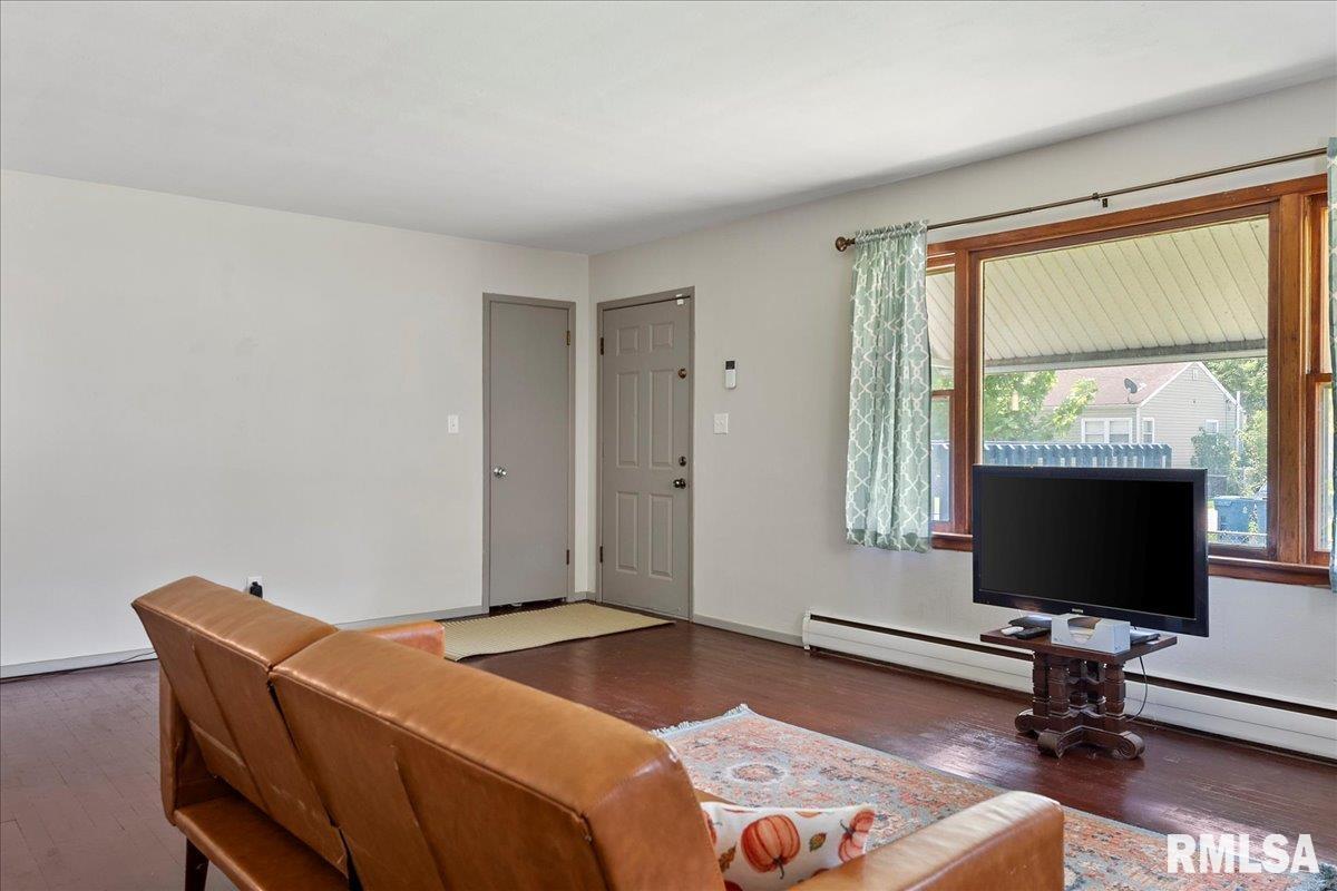 2915 East Elliott Avenue Springfield, IL 62702 - Photo 7 of 43