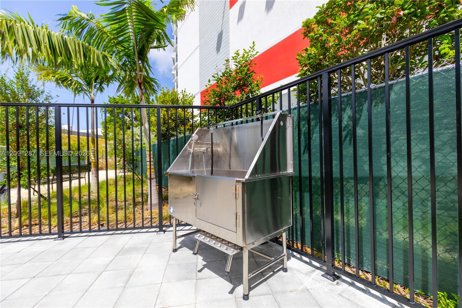 1005 Spring Garden Road, Unit 520 Miami, FL 33136 - Photo 34 of 35 Pet Wash