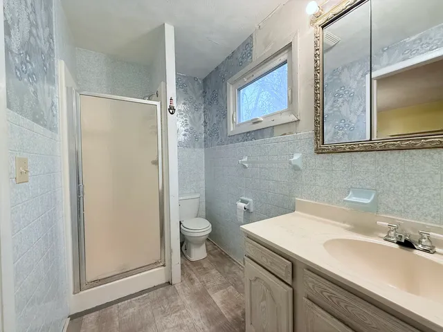 $119,900 | 613 North Center Street, Clinton, IL 61727