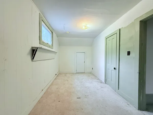 $119,900 | 613 North Center Street, Clinton, IL 61727