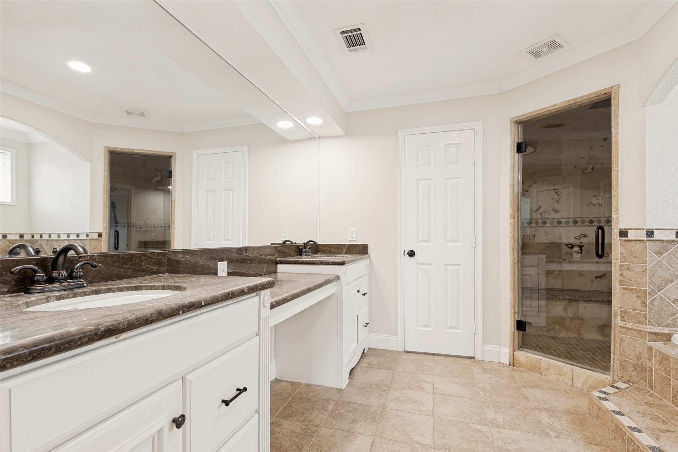 9110 Godstone Lane Spring, TX 77379 - Photo 9 of 24 9110 Godstone Lane - Primary Bathroom