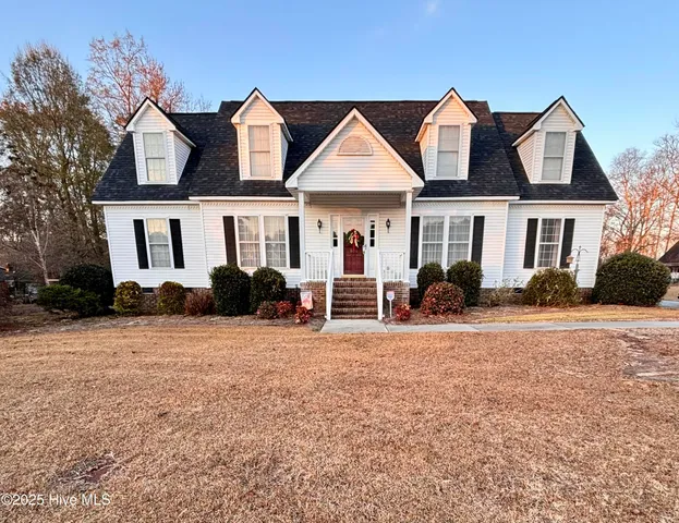 $399,999 | 107 Christopher Lane, Clinton, NC 28328
