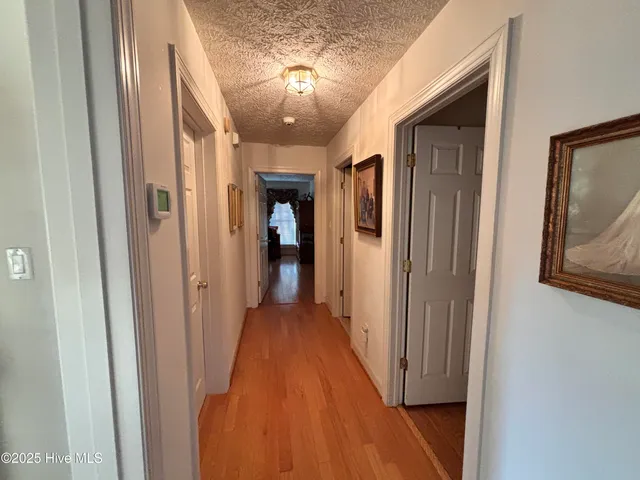 $399,999 | 107 Christopher Lane, Clinton, NC 28328