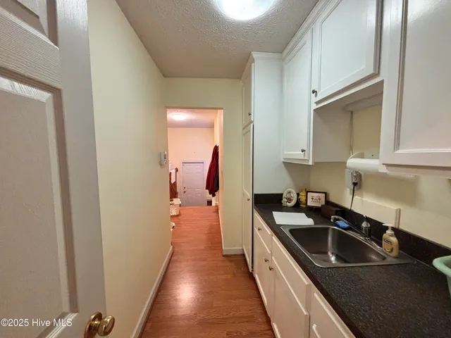 $399,999 | 107 Christopher Lane, Clinton, NC 28328