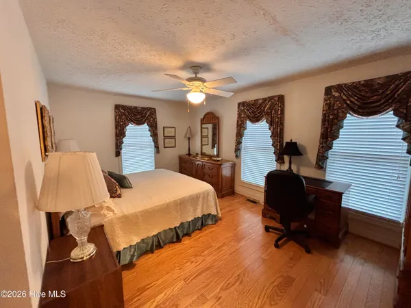 $389,999 | 107 Christopher Lane, Clinton, NC 28328