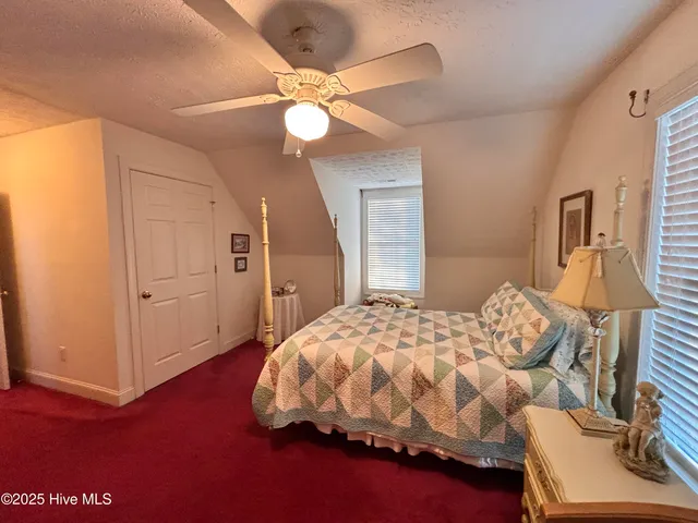 $399,999 | 107 Christopher Lane, Clinton, NC 28328