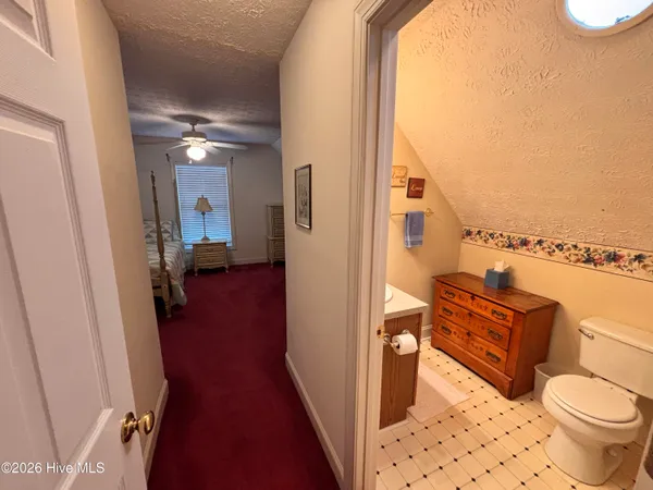 $389,999 | 107 Christopher Lane, Clinton, NC 28328