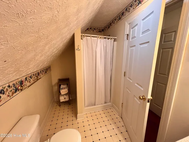 $399,999 | 107 Christopher Lane, Clinton, NC 28328