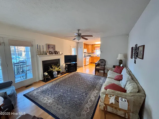 $399,999 | 107 Christopher Lane, Clinton, NC 28328