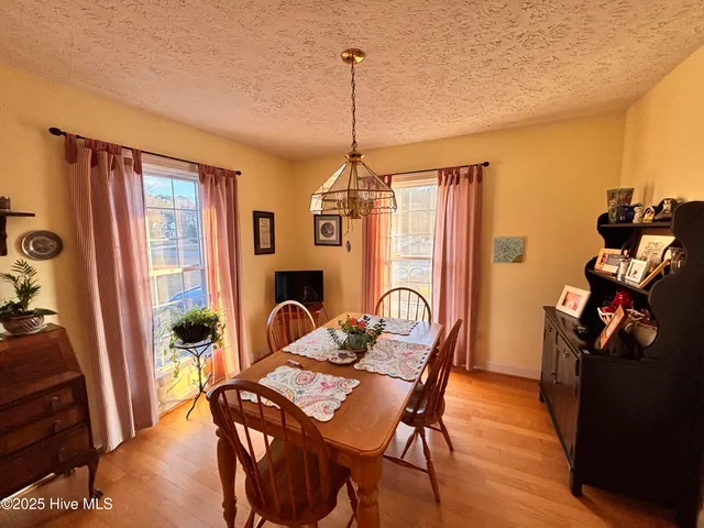 $399,999 | 107 Christopher Lane, Clinton, NC 28328