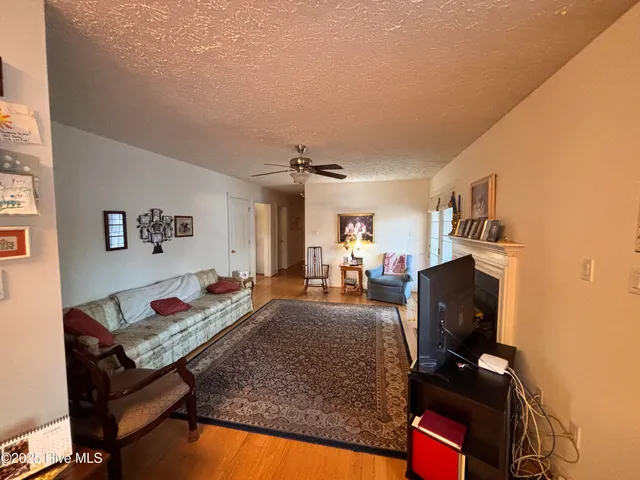 $399,999 | 107 Christopher Lane, Clinton, NC 28328