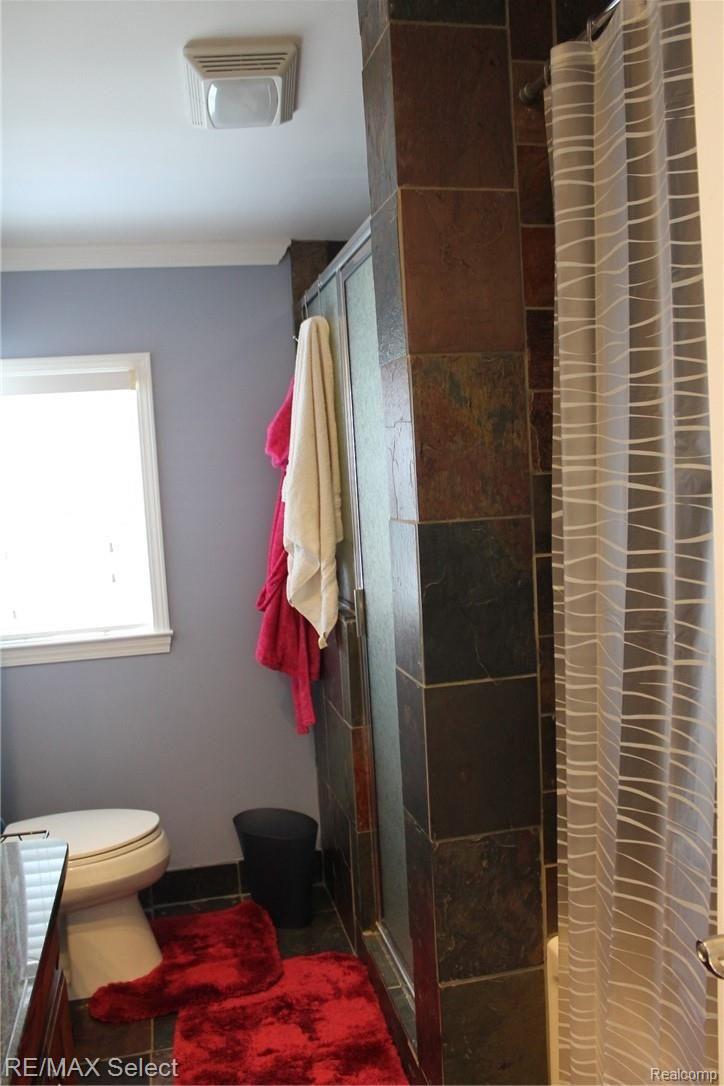 2169 Wiggins Road Fenton, MI 48430 - Photo 15 of 39 IMG_8885.JPG