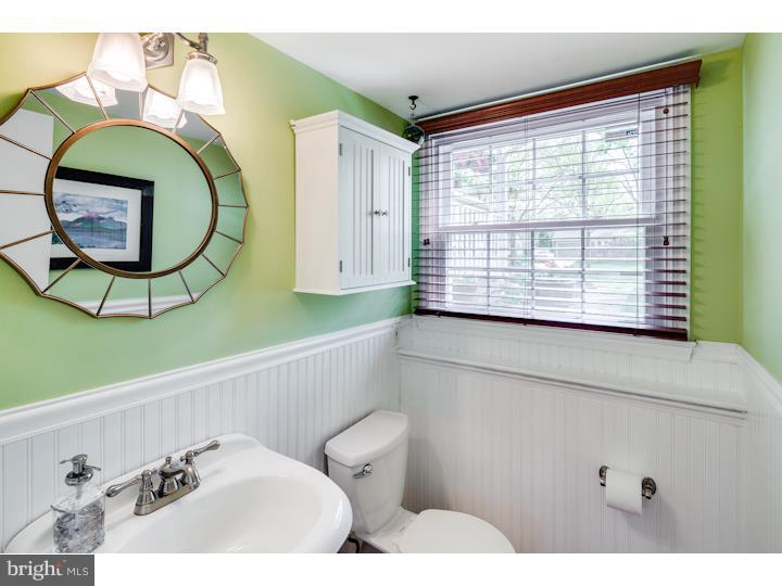 1109 Coopers Kill Road Cherry Hill, NJ 08034 - Photo 14 of 25 Gallery Image 14