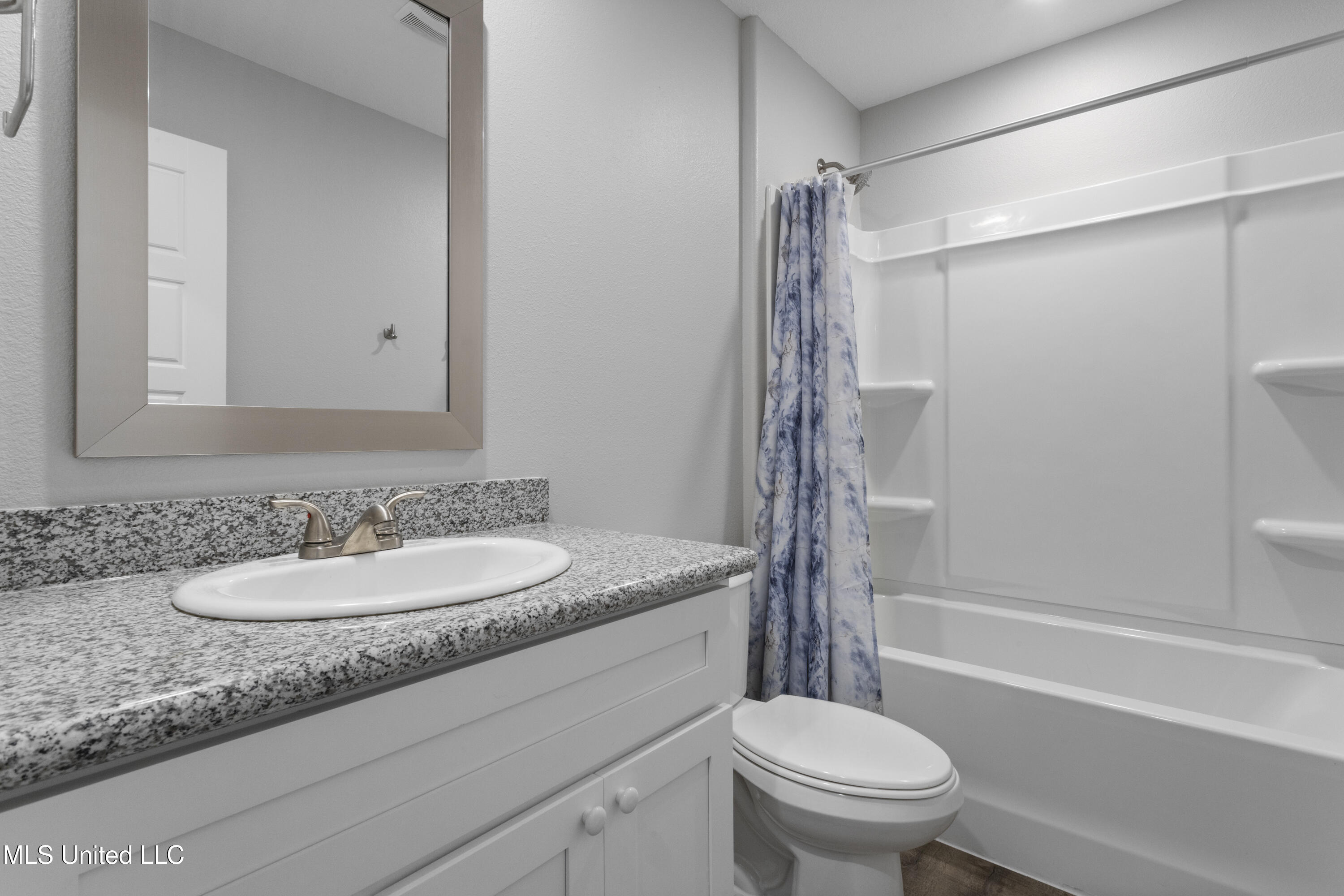 18116 Crane Rdg Cove Gulfport, MS 39503 - Photo 32 of 37 0032