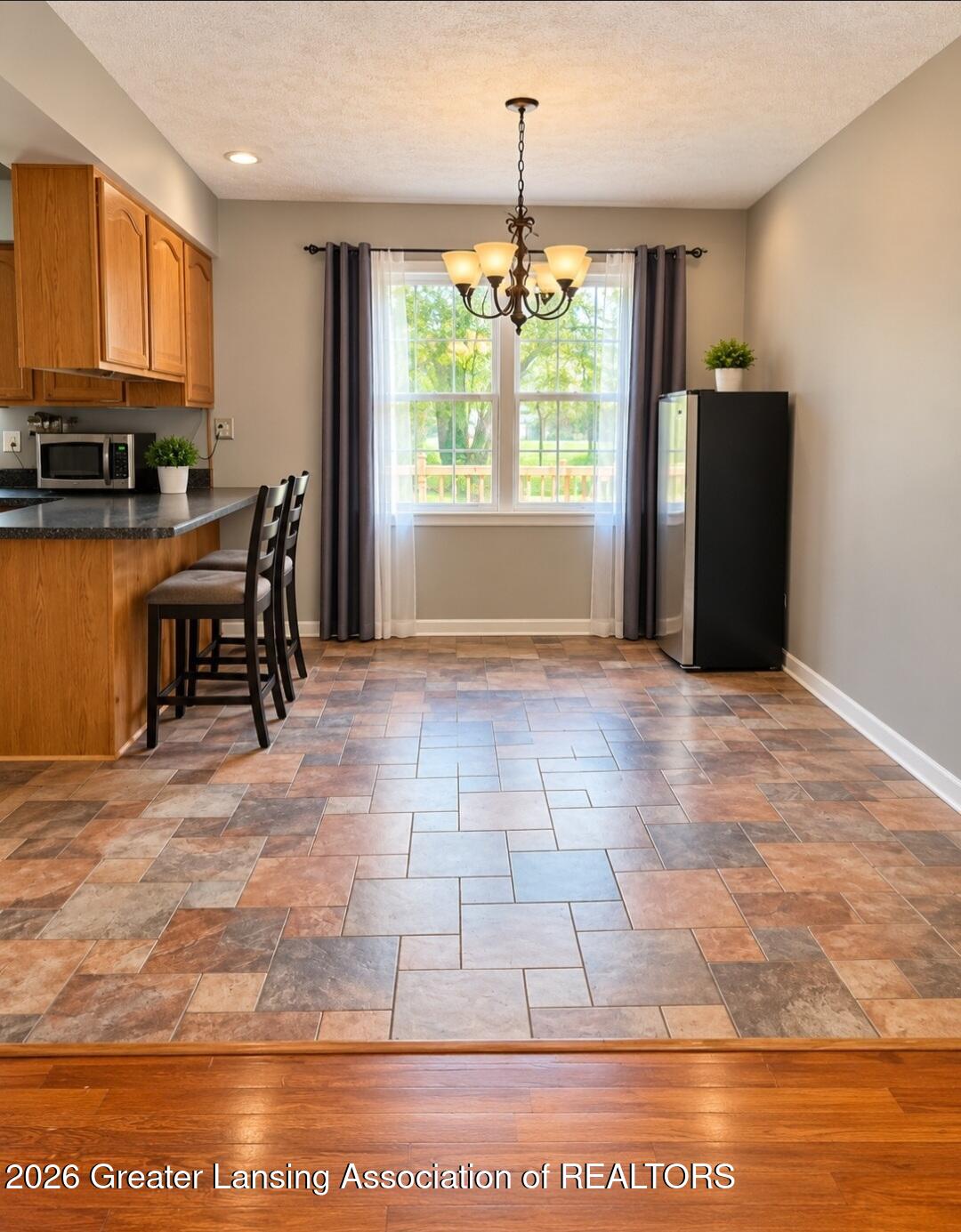 1075 North Michigan Road Eaton Rapids, MI 48827 - Photo 5 of 17 Dining room