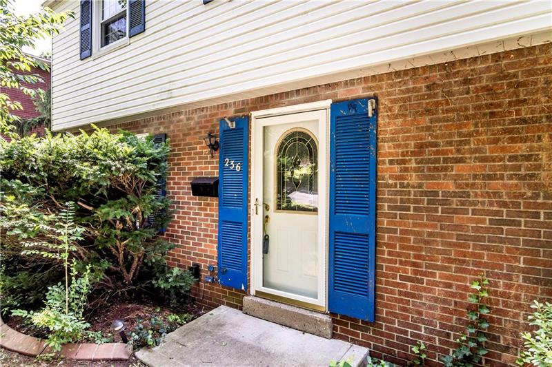 236 Sleepy Hollow Road Pittsburgh, PA 15216 - Photo 2 of 25 Gallery Image 2