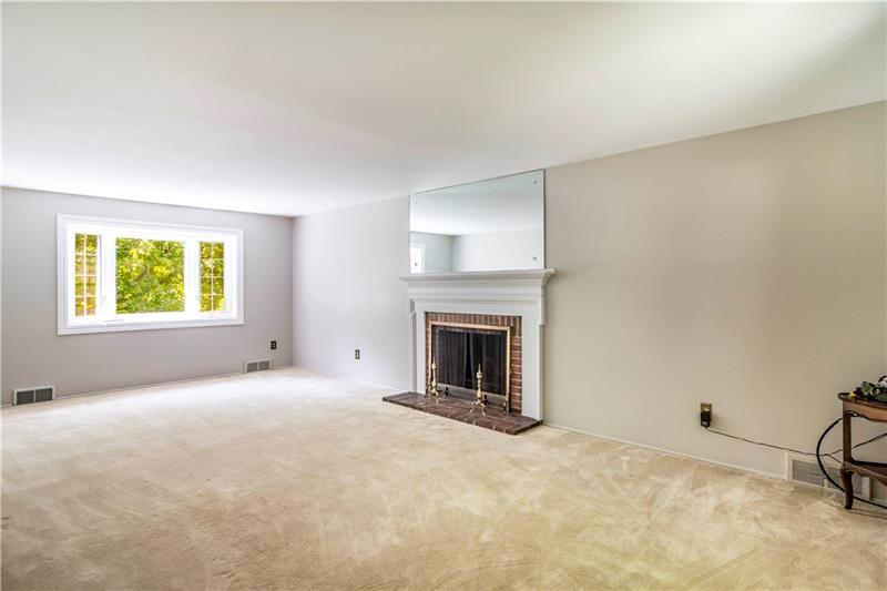 236 Sleepy Hollow Road Pittsburgh, PA 15216 - Photo 5 of 25 Gallery Image 5
