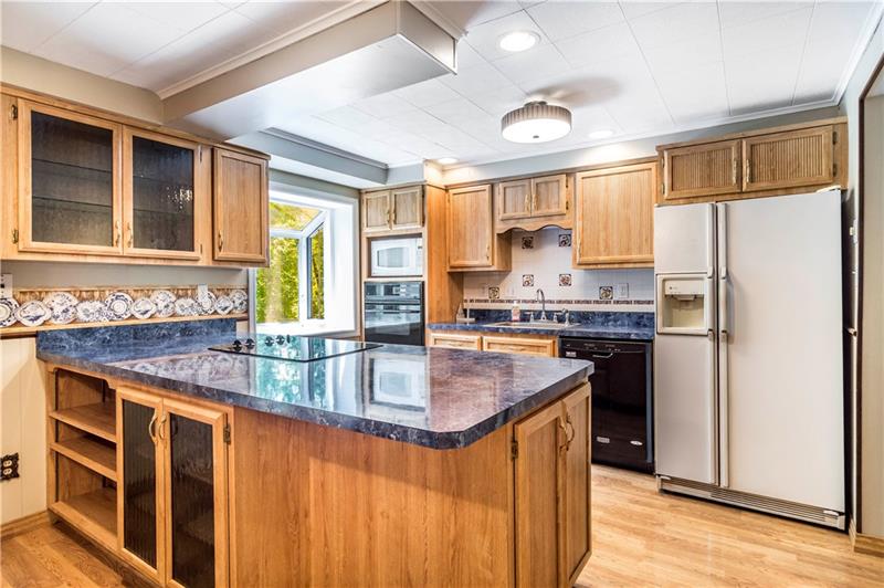 236 Sleepy Hollow Road Pittsburgh, PA 15216 - Photo 10 of 25 Gallery Image 10