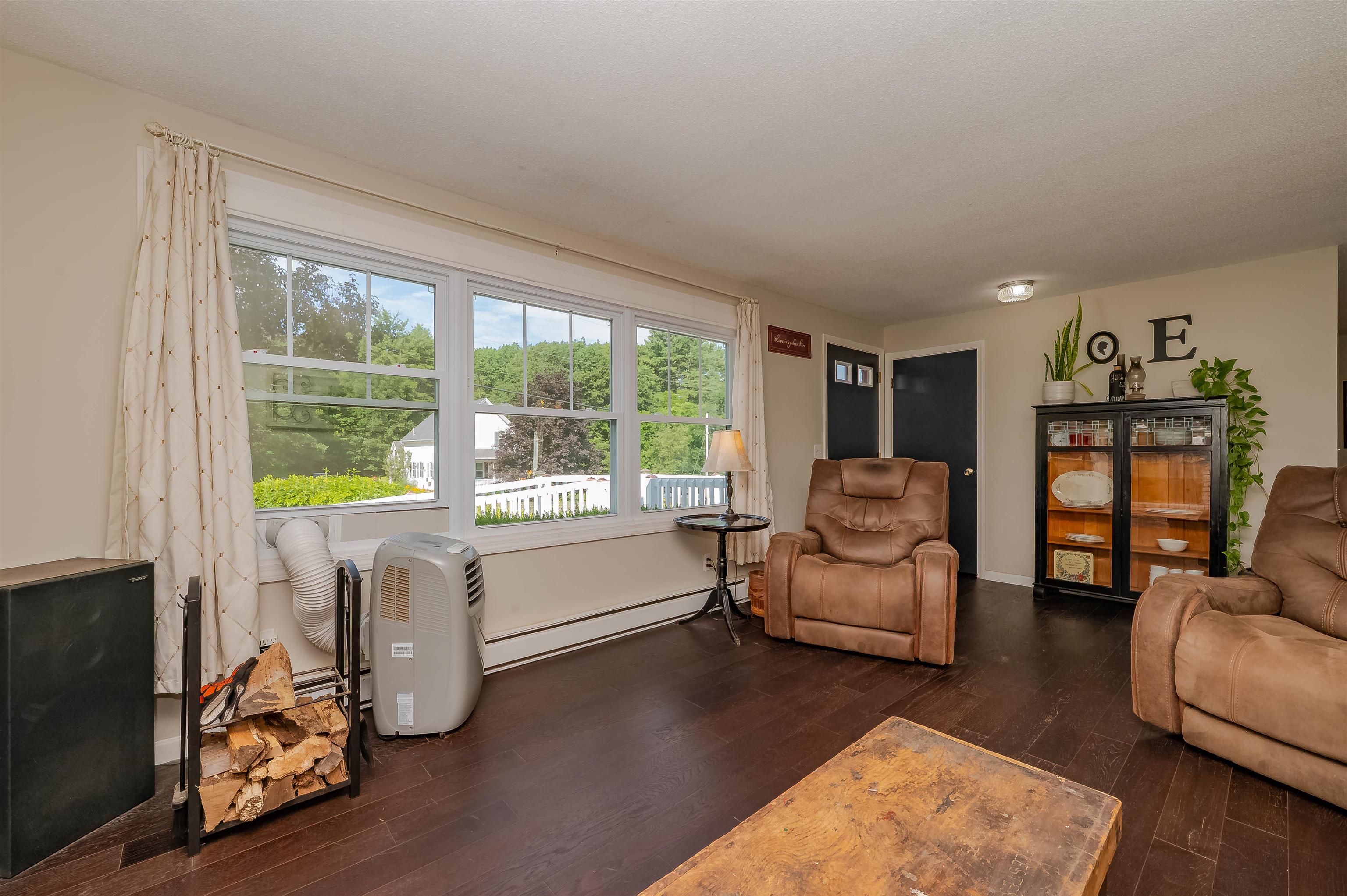52 Dover Road Eliot, ME 03903 - Photo 2 of 58