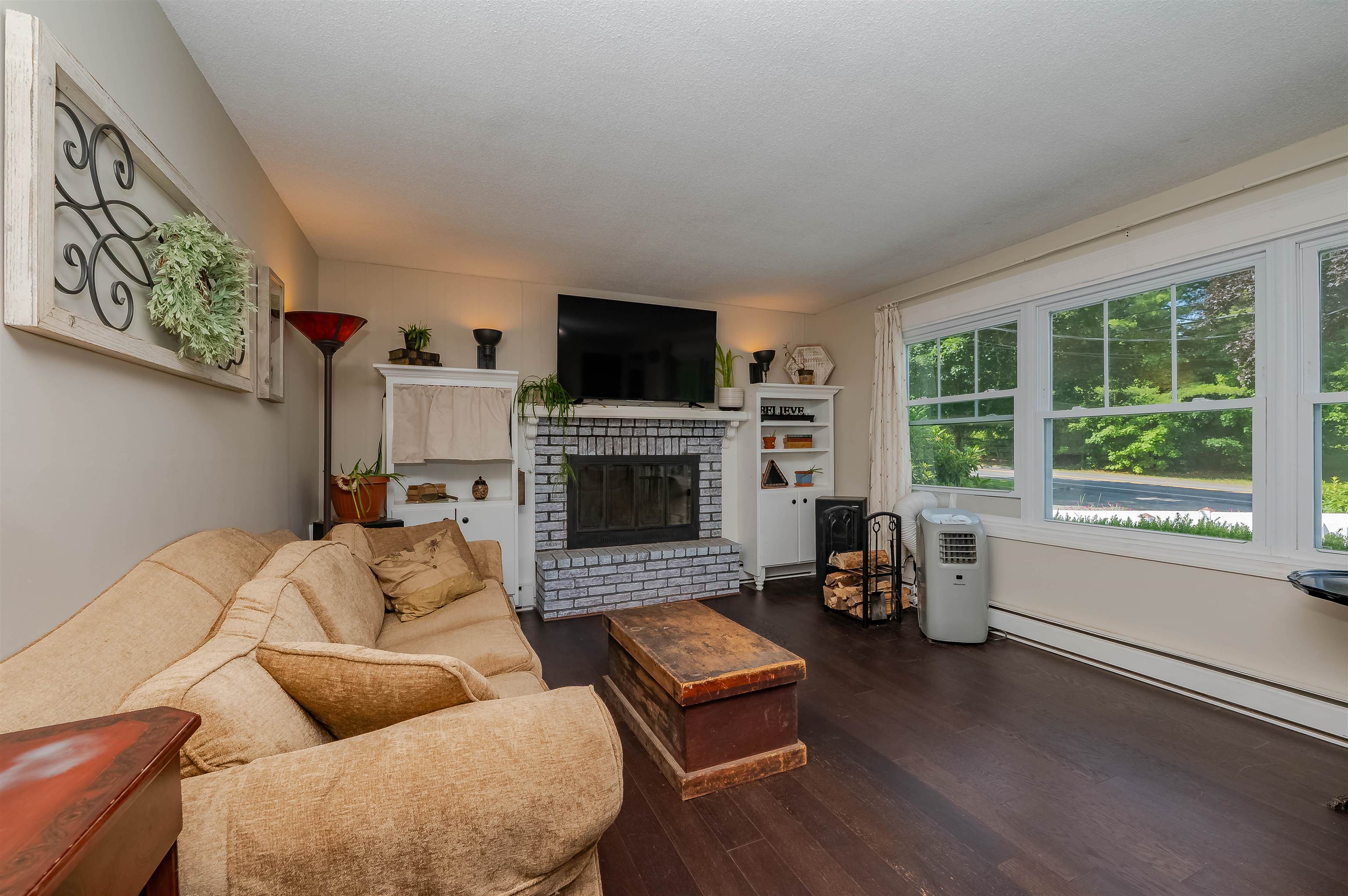 52 Dover Road Eliot, ME 03903 - Photo 3 of 58