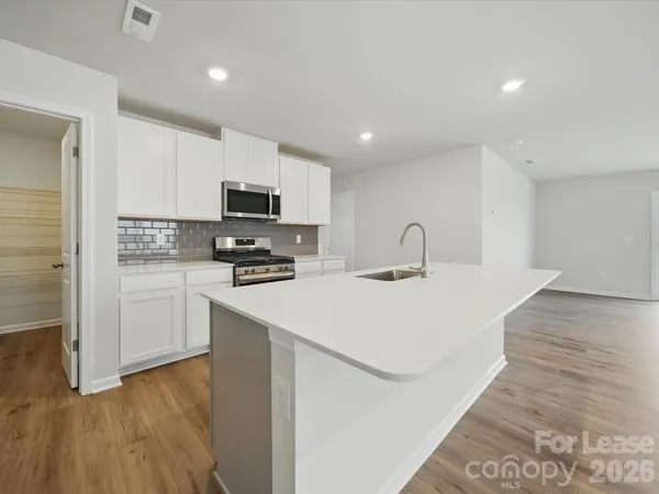 $2,750 | 13300 Hampton Bay Lane, Charlotte, NC 28262