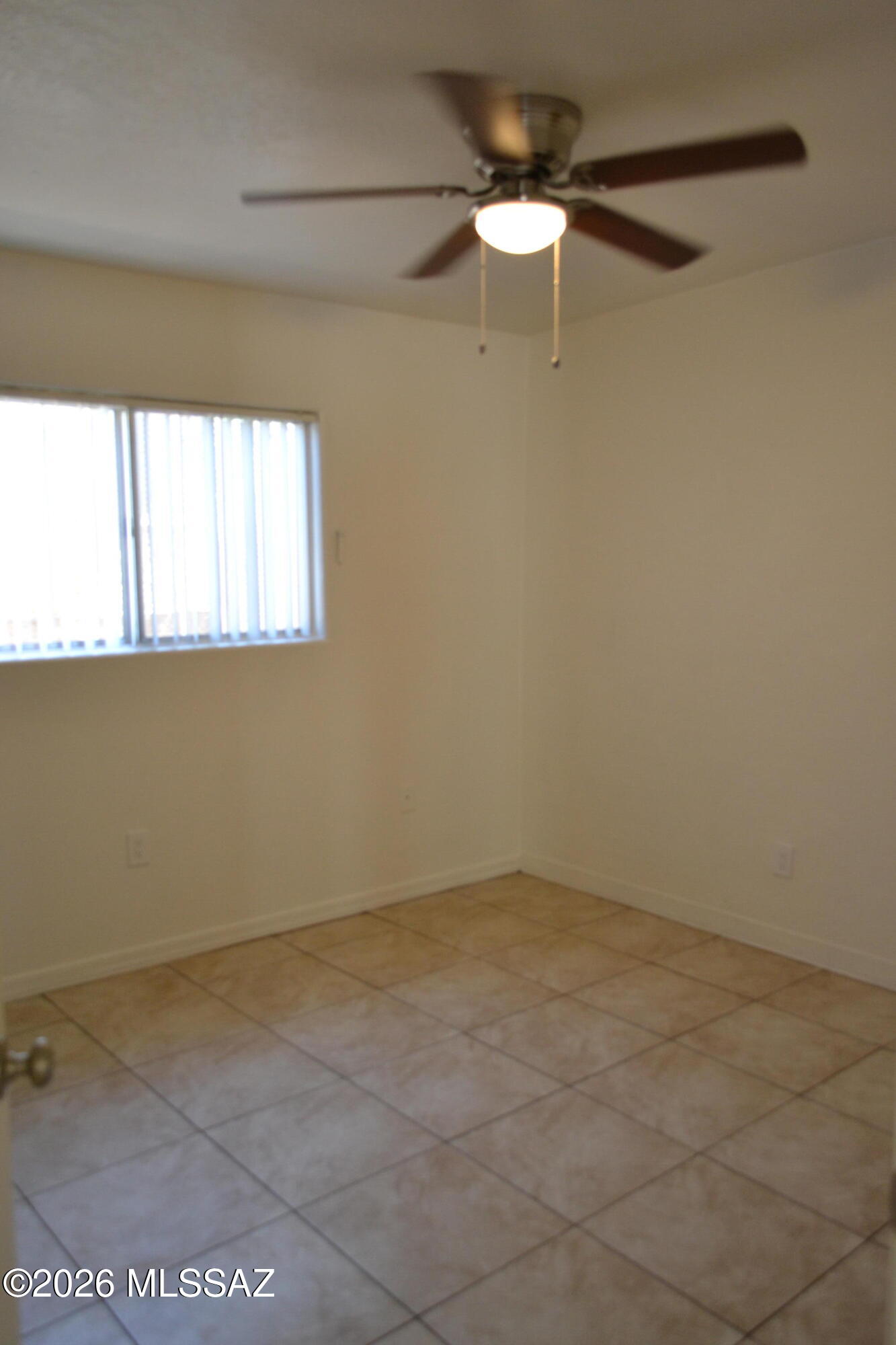 137 West Macarthur Street, Unit B2 Tucson, AZ 85714 - Photo 12 of 15 DSC_0602