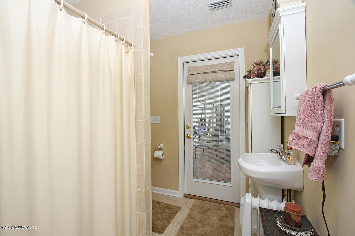 710 Otis Road Jacksonville, FL 32220 - Photo 16 of 26 Pool bath