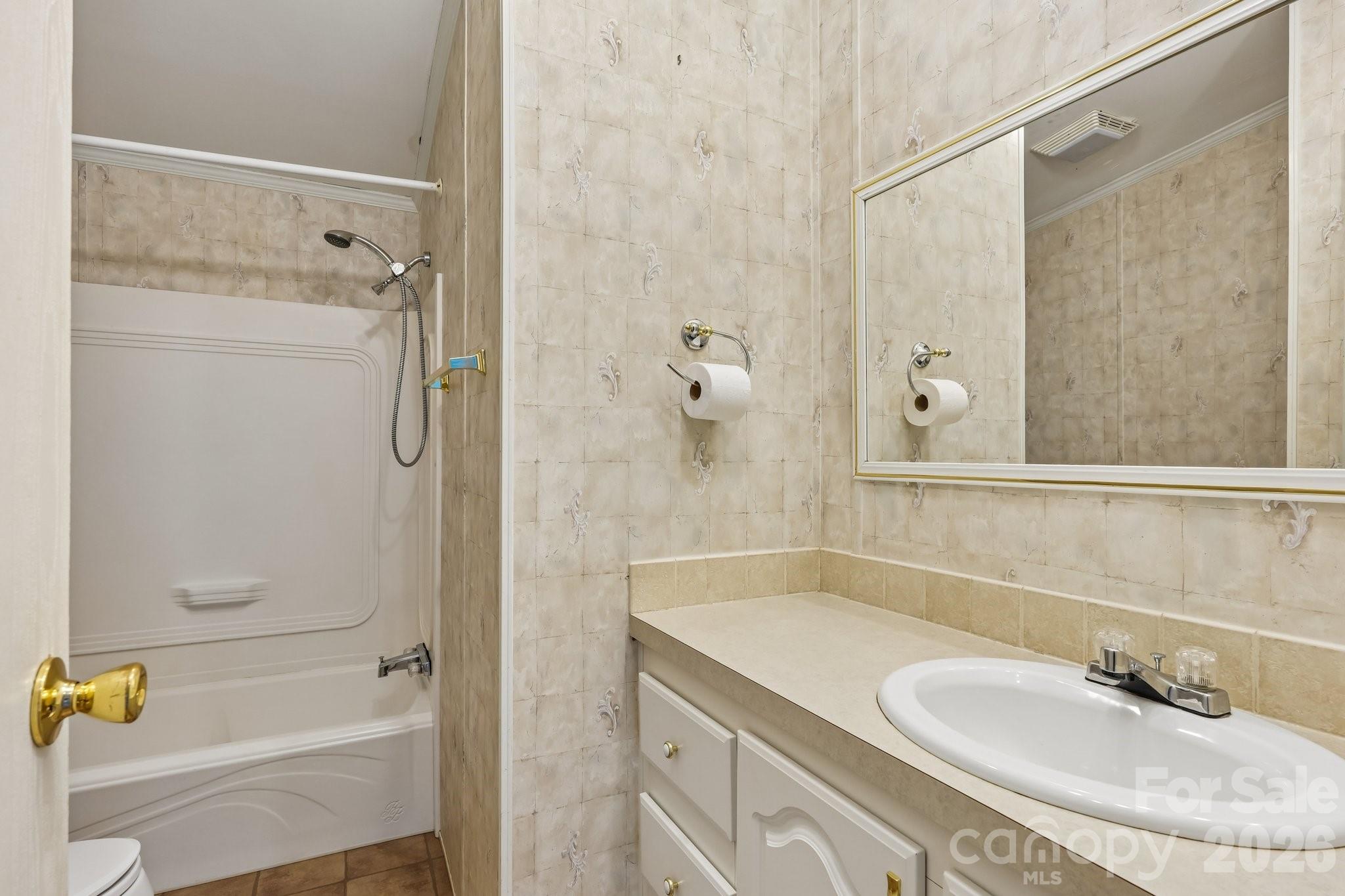160 Allison Road Gaffney, SC 29341 - Photo 38 of 48