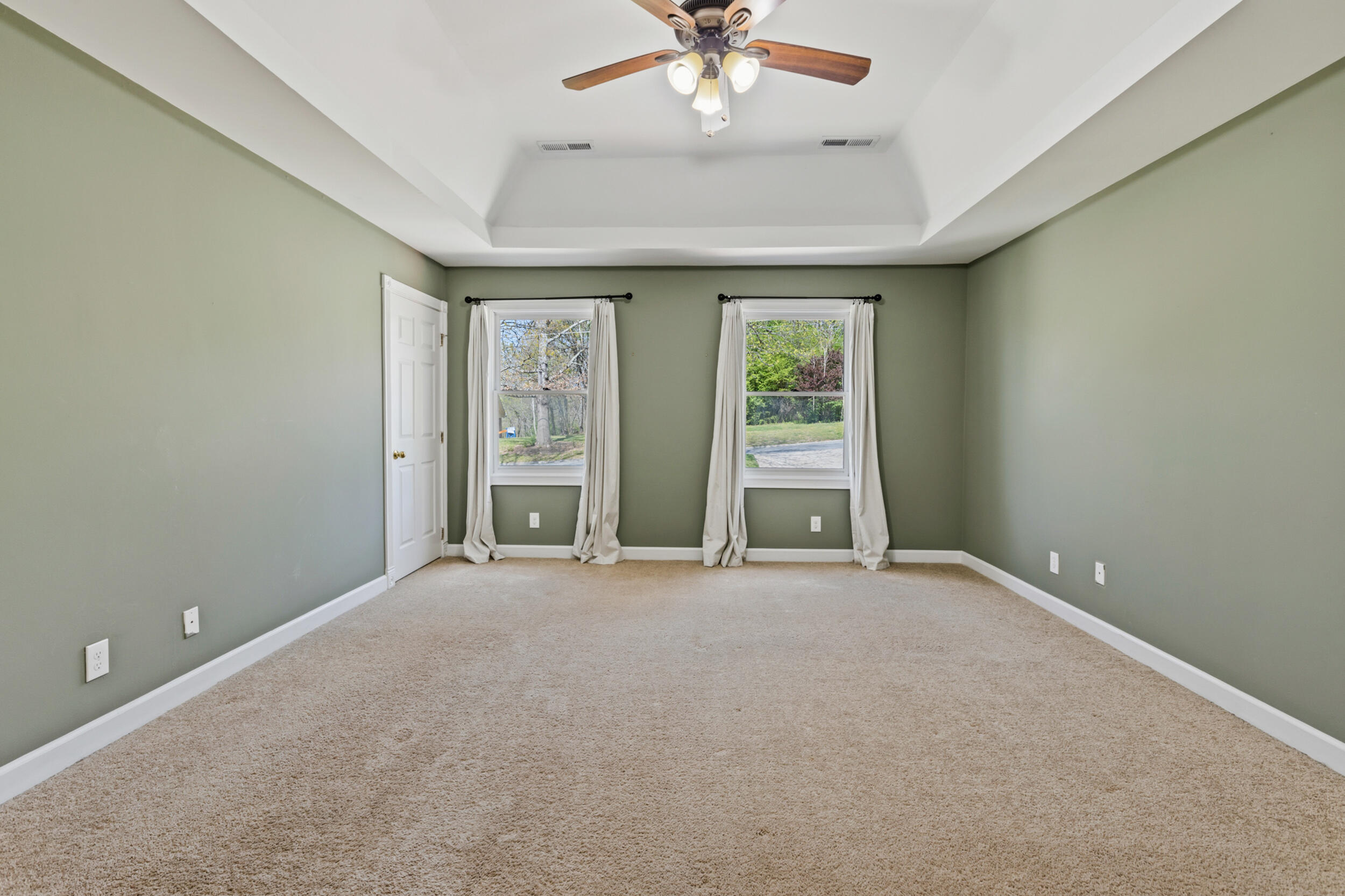 802 Brookhollow Lane Chattanooga, TN 37421 - Photo 14 of 60 Primary Bedroom