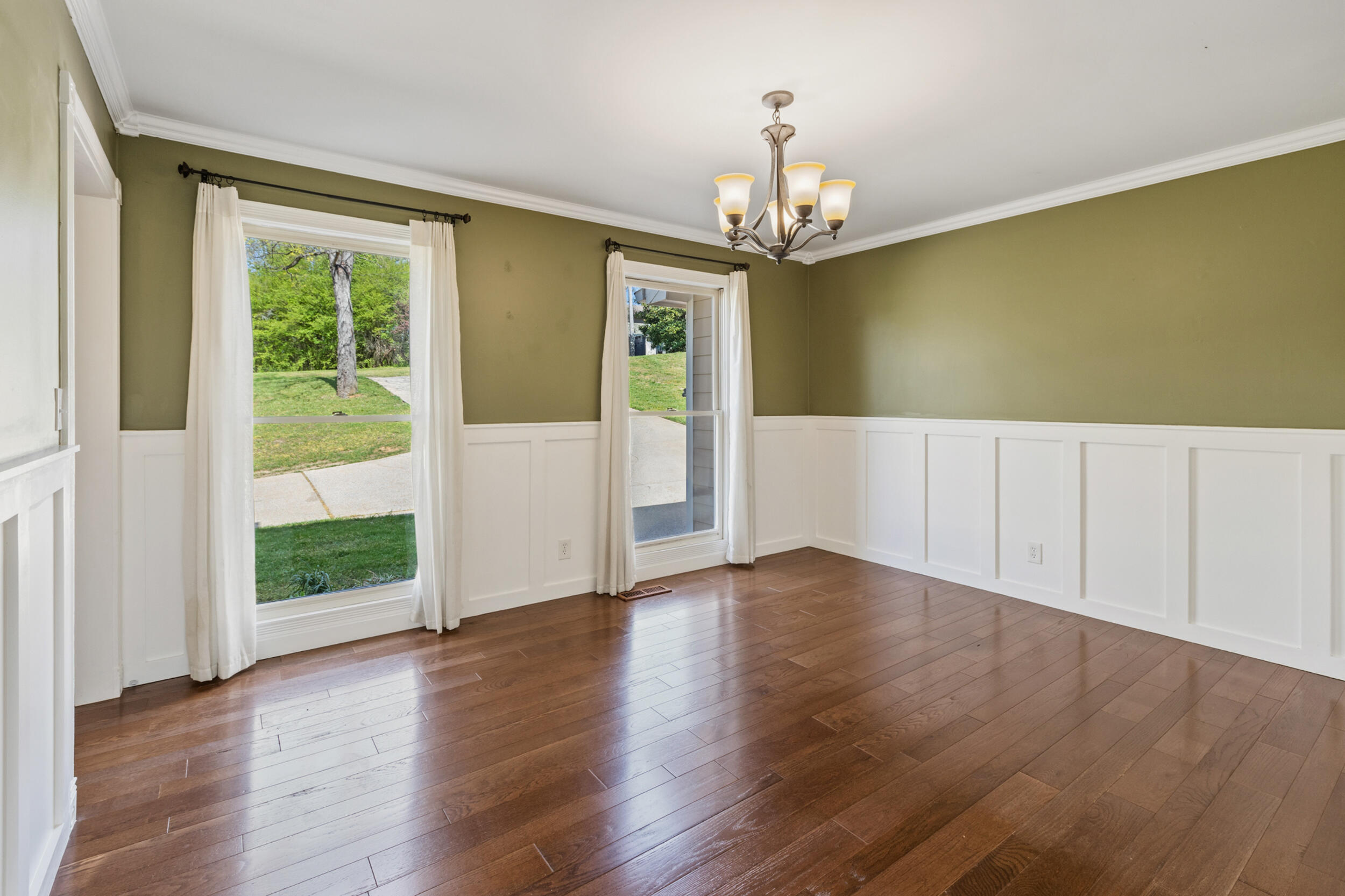 802 Brookhollow Lane Chattanooga, TN 37421 - Photo 40 of 60 Dining/Office