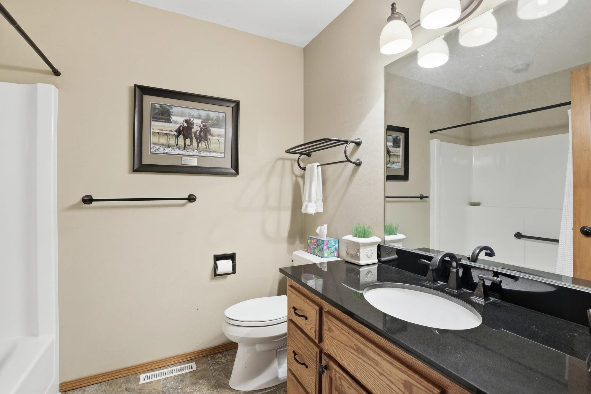 10505 South Sharon Road Spokane, WA 99223 - Photo 16 of 48