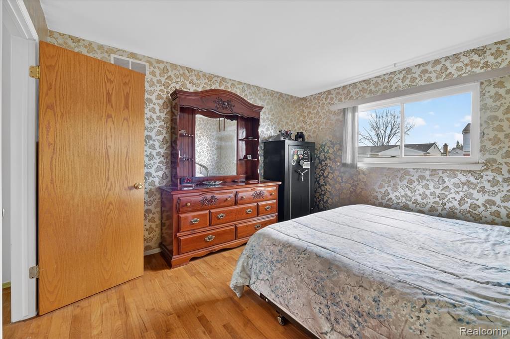 25046 Chestnut Street Taylor, MI 48180 - Photo 16 of 45